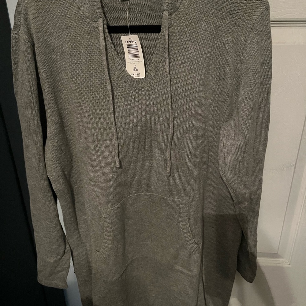 Torrid Grey long sleeved hooded sweater dress size 3 with tag